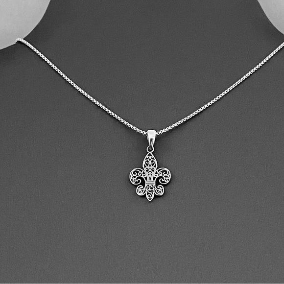 Sterling Silver Filigree Fleur De Lis Necklace, Saints Necklace, Silver Necklace - Picture 11 of 13